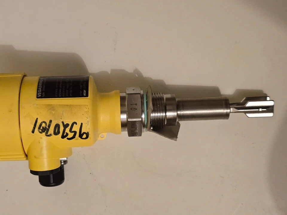 Переключатель уровня вибрации Vega VEGASWING 61 серия SWING61.XXGAVXPTL - Изображение 3 из 4