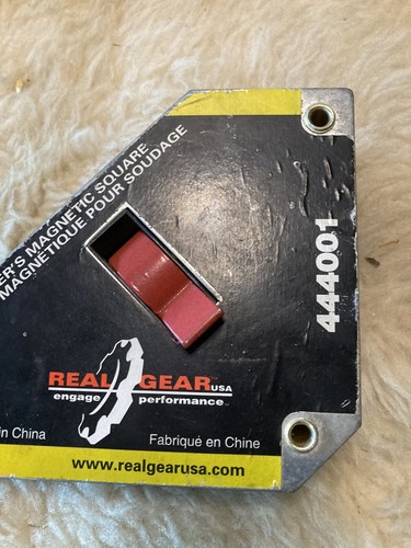 Real Gear Welder’s Magnetic Square #444001