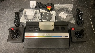 Atari 2600 Jr Konsole Av und USB Power Mods UnoCart neue Caps und 2 Controller C