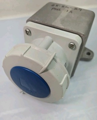 Mennekes ME 560R9W Receptacle 60A, 3 Phase Y 120/208 w/Arrow Hart AHBB Back Box