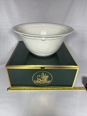 BELLEEK POTTERY Ireland GEORGIAN SHELL pattern Round Serving Bowl - 9-1/8''