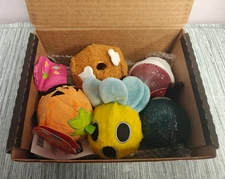 BarkBox toy lot of 5 toys - Brand New - 4 large, 1 med-large - Superchewer