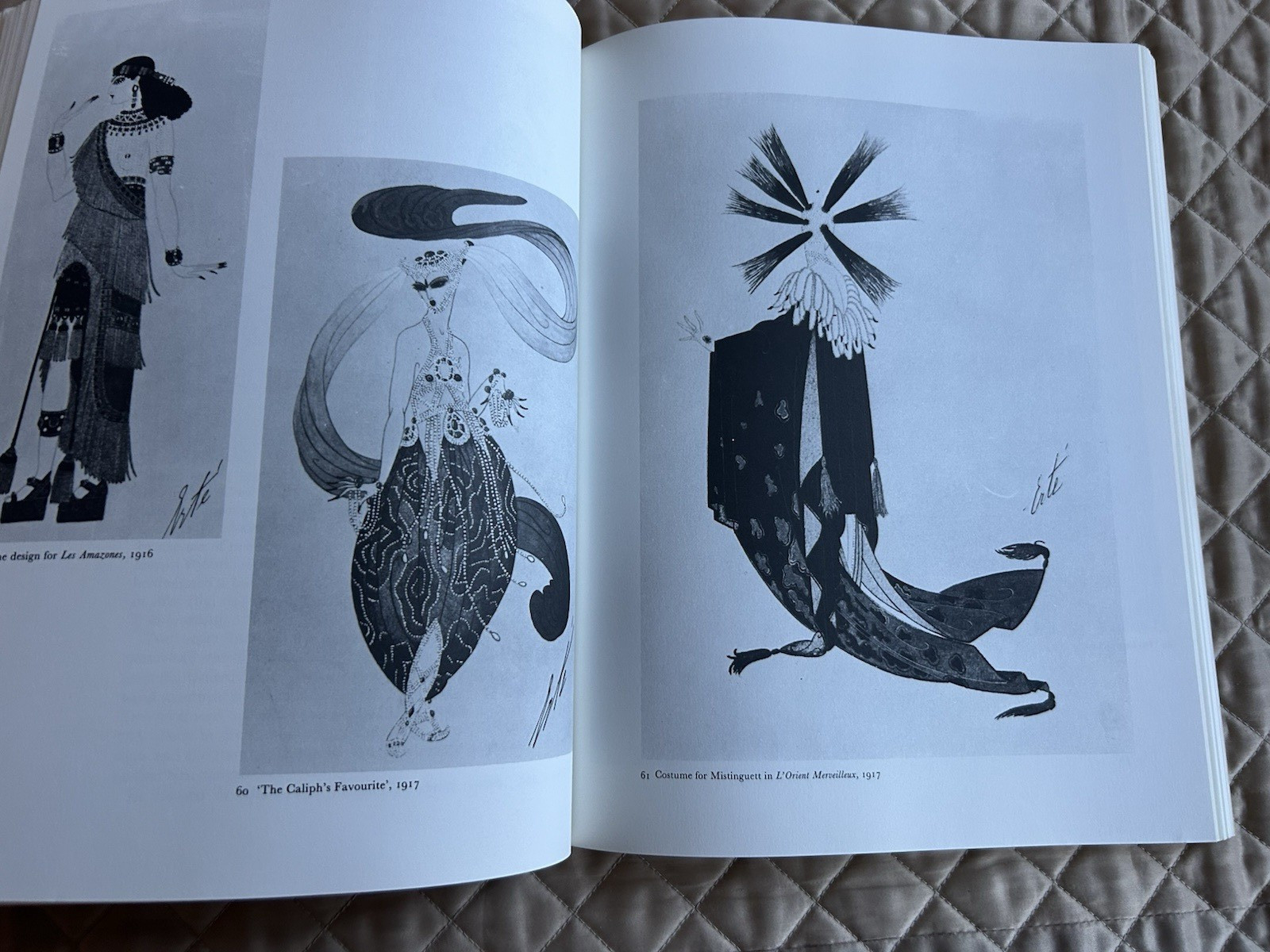 ERTE Graphics 50 Prints in Full Color + ERTE by Charles Spencer Drawings Fashion