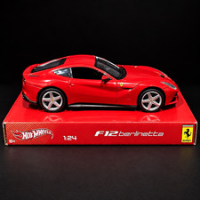 Hot Wheels 1:24 Ferrari F12berlinetta Red Diecast Car 2015 w/ Stand