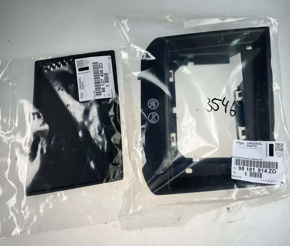 Módulo de cargador de teléfono inalámbrico original PEUGEOT CUBIERTA 98137406ZD Foto 4 de 4