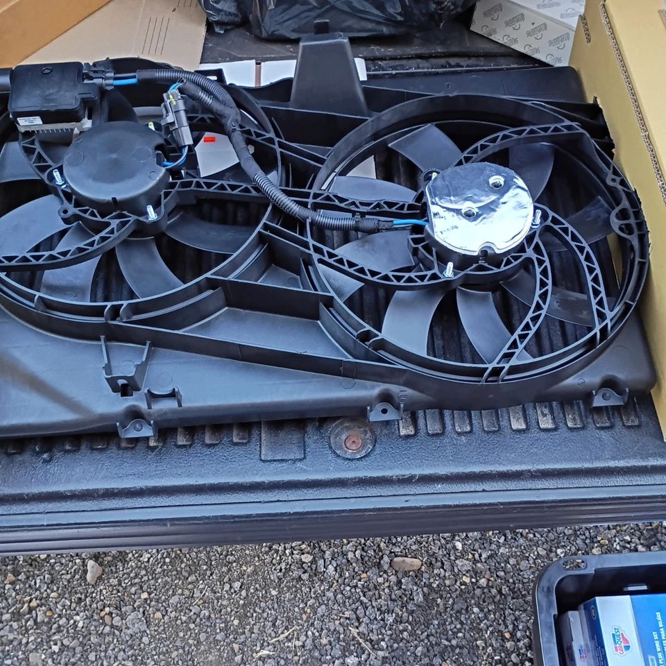 DORMAN 621-392 Dual Fan Assembly Ford Edge (2007-2014) Lincoln MKX (2007-2015) - Image 3 of 3