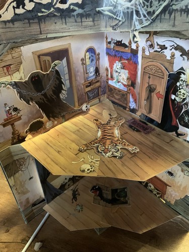 Vtge 2002 The Horrors in the Haunted House 360 Pop-Up Storybook Key Porter Books - Picture 12 of 14