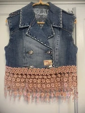 NWOT Gypsy South Atlanta Reworked Soft Denim Vest Lace Fringed Size Med Petite