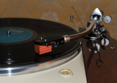 Corps en bois sur mesure pour cartouche AudioTechnica AT95 look MC