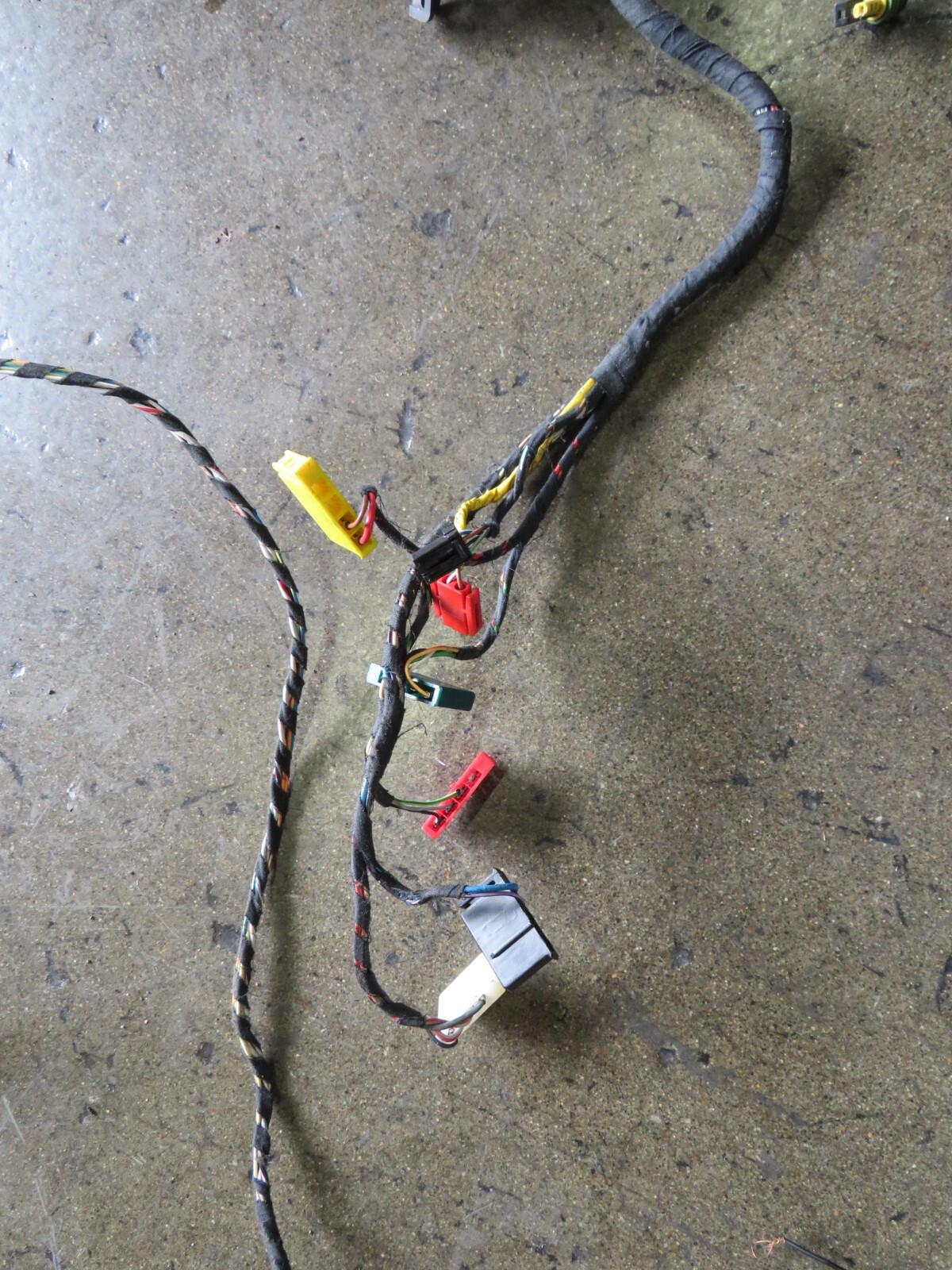 Ferrari 575, Passenger Compartment Wire Harness, Dmg, Used, P/N 193194