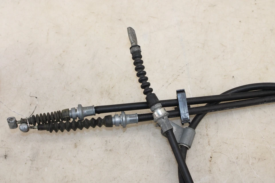 Juego de cables de freno de estacionamiento Mazda MX-5 Miata 2006-2015 OEM JA81 Foto 2 de 4