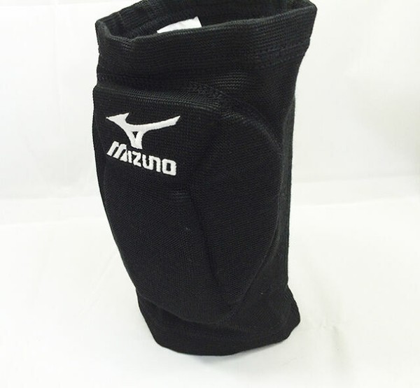 black mizuno knee pads