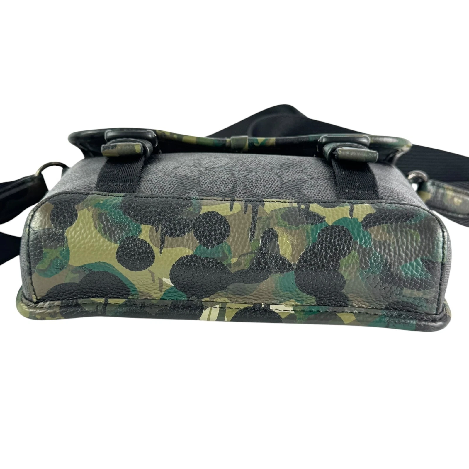 Tracolla ibrida Coach League in Cavas rivestita firmata con stampa mimetica