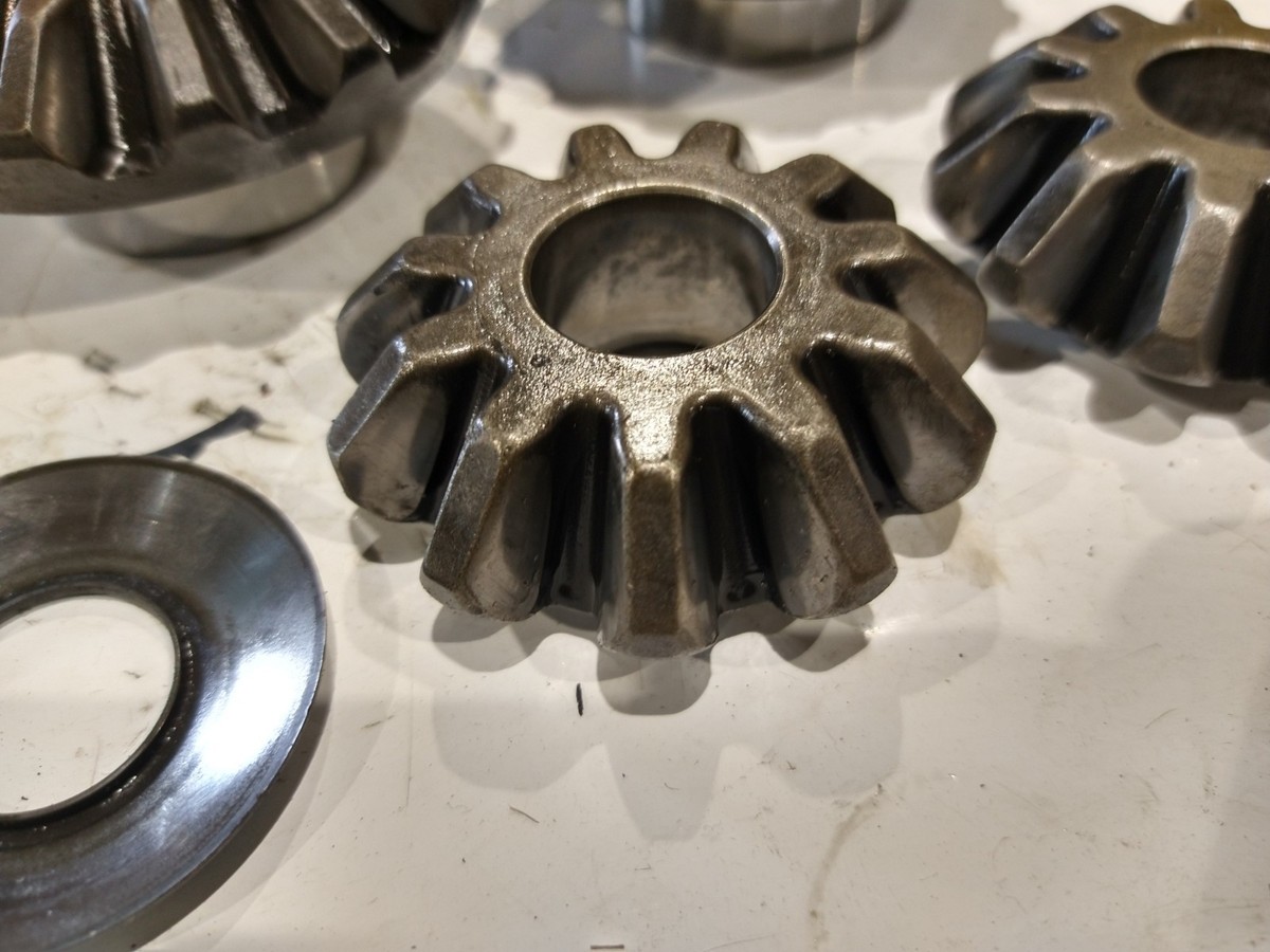 Chrysler 9.25 OEM Rear Differential Gear Set 4798912AG 31 Spline