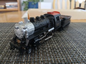 Vintage Ho scale Model Power Pennsylvania 2-6-0 Steam Locomotive