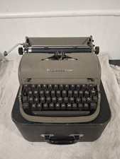 VTG Early 1950’s Remington Rand Portable w/o Tabulator Typewriter w/ Travel Case thumbnail