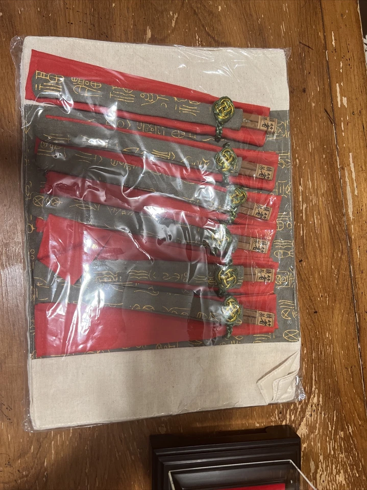 Hand Made Placemats, napkins & rings, chopsticks & holder set of 6 - Image 2 of 4