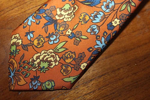 DANIEL CREMIEUX MENS NECKTIE 100% SILK FLORAL GOLDEN-ORANGE & MULTICOLOR