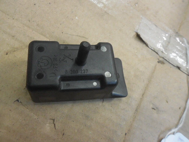 Cenicero puerta trasera bmw e39 serie 5 1997-200237 Foto 3 de 3