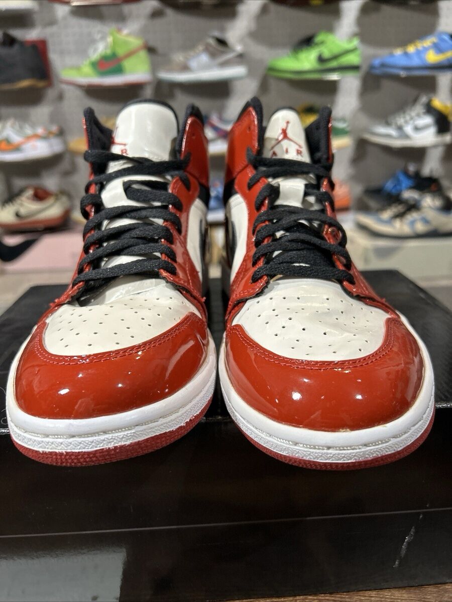Size 10.5 Air Jordan 1 Retro Patent 2003 Chicago Bulls Size 10.5 Air Jordan 1 Retro Patent 2003 Chicago Bulls
