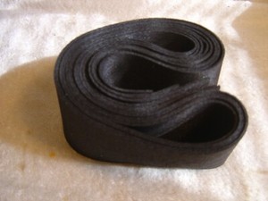 50 pieces of 1/16" rubber. 42"x 3 1/2". Have a total of 200 available,