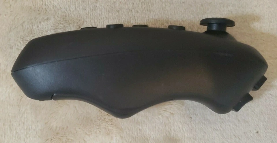 Bluetooth Controller - Requires batteries & Tested - Image 3 of 4