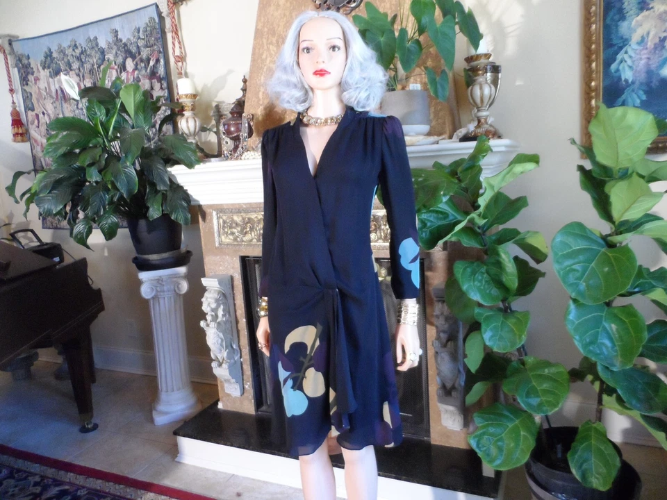 Vestido de envoltura de seda 100% estampado negro de Stella McCartney Talla IT 38 - US 2 Foto 2 de 4