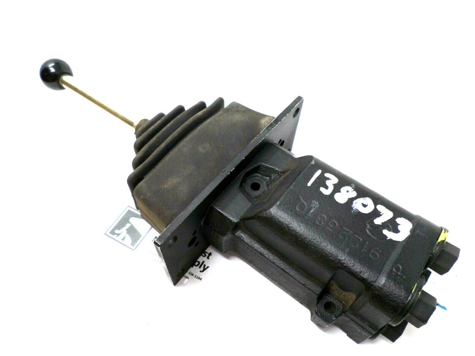 Parker PCL402022077 Hydraulic Joystick Control Valve *NEW* eBay