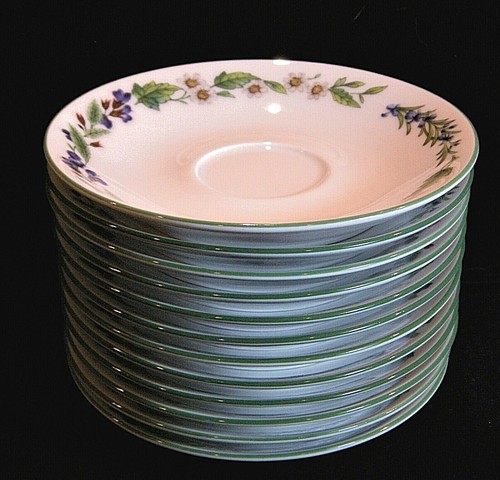 Royal Worcester "Worcester Herbs" Fine Porcelain Dinner & Bakeware from $2.99/ea - Picture 53 of 129