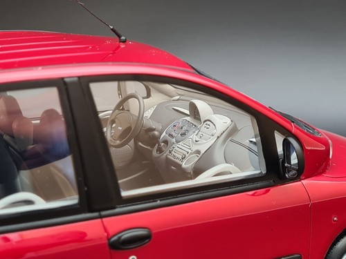 1/18 FIAT MULTIPLA 2001 ROSSO BAROCCO ROSSO OTTOMOBILE OT420 - Foto 7 di 9