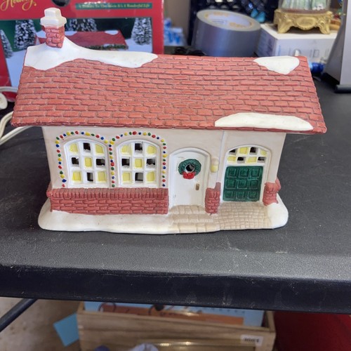 It's A Wonderful Life Bedford Falls Mr. MRS. Martini House Christmas Village - Picture 2 of 7
