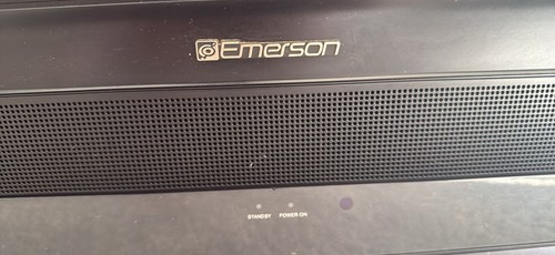 Emerson Funai 37" LCD EWL3706  LCD / HDTV Flat Screen Gaming TV w/o Remote - Picture 3 of 8