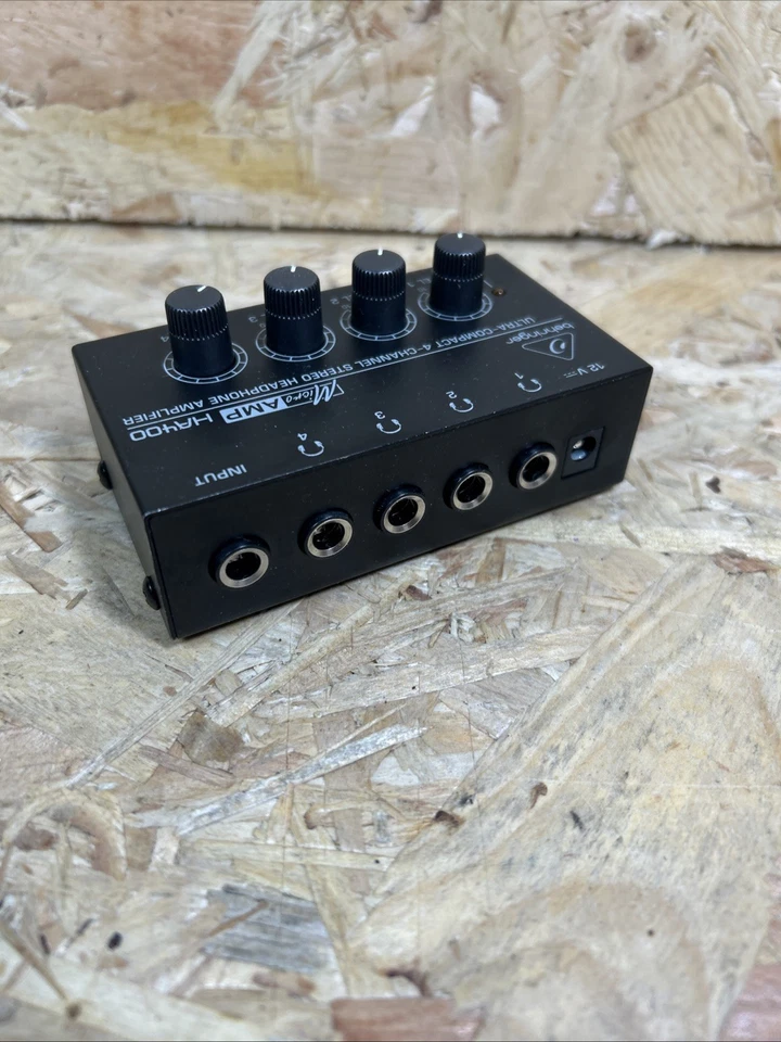 Stereo Headphone Amplifier 4 Channel, Behringer Microamp HA400 - Image 3 of 4