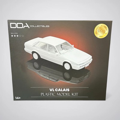 1:24 Holden VL Calais -- PLASTIC KIT -- DDA Collectibles