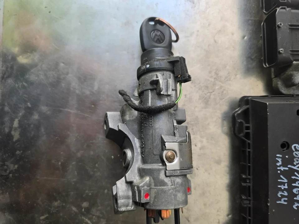 Centralina motore VW Polo 6N 1.4 16V centralina motore engine ECU - 036906034DD - Immagine 2 di 4