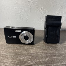*READ* Fujifilm FinePix J10 Digital Camera W/ Battery, Charger, & SD Card Black