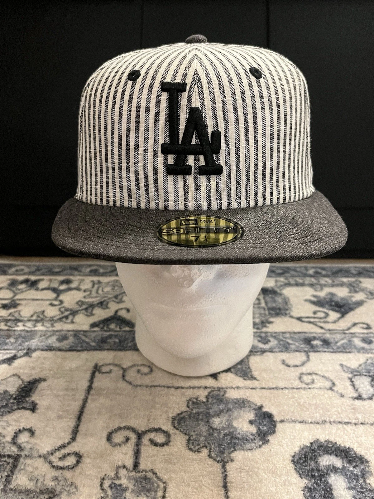 Los Angeles Dodgers New Era 9Fifty Fitted Hat 7 1/4 Baseball Cap MLB Black White