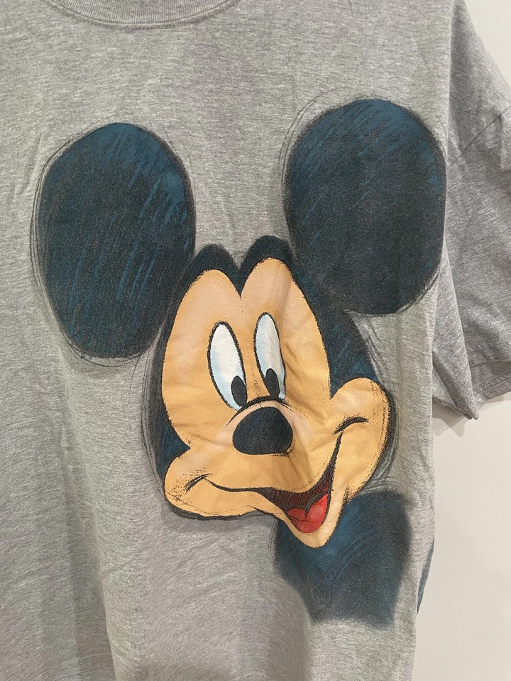 Camiseta Walt Disney World Mickey Mouse Delantera/Trasera Gris Manga Corta Talla XL Foto 2 de 4