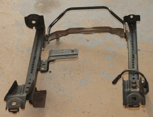 2005-2009 Ford Mustang Manual Seat Track Passenger Side RH - Foto 5 di 8