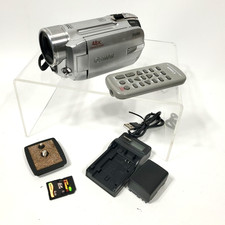 Canon FS100 Digital Camcorder Camera 48x Zoom W/Charger, Remote,  Card; Tested