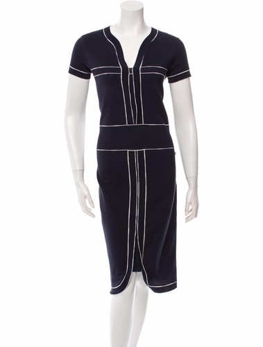 New w TAGS Chanel Navy Blue White Knit 