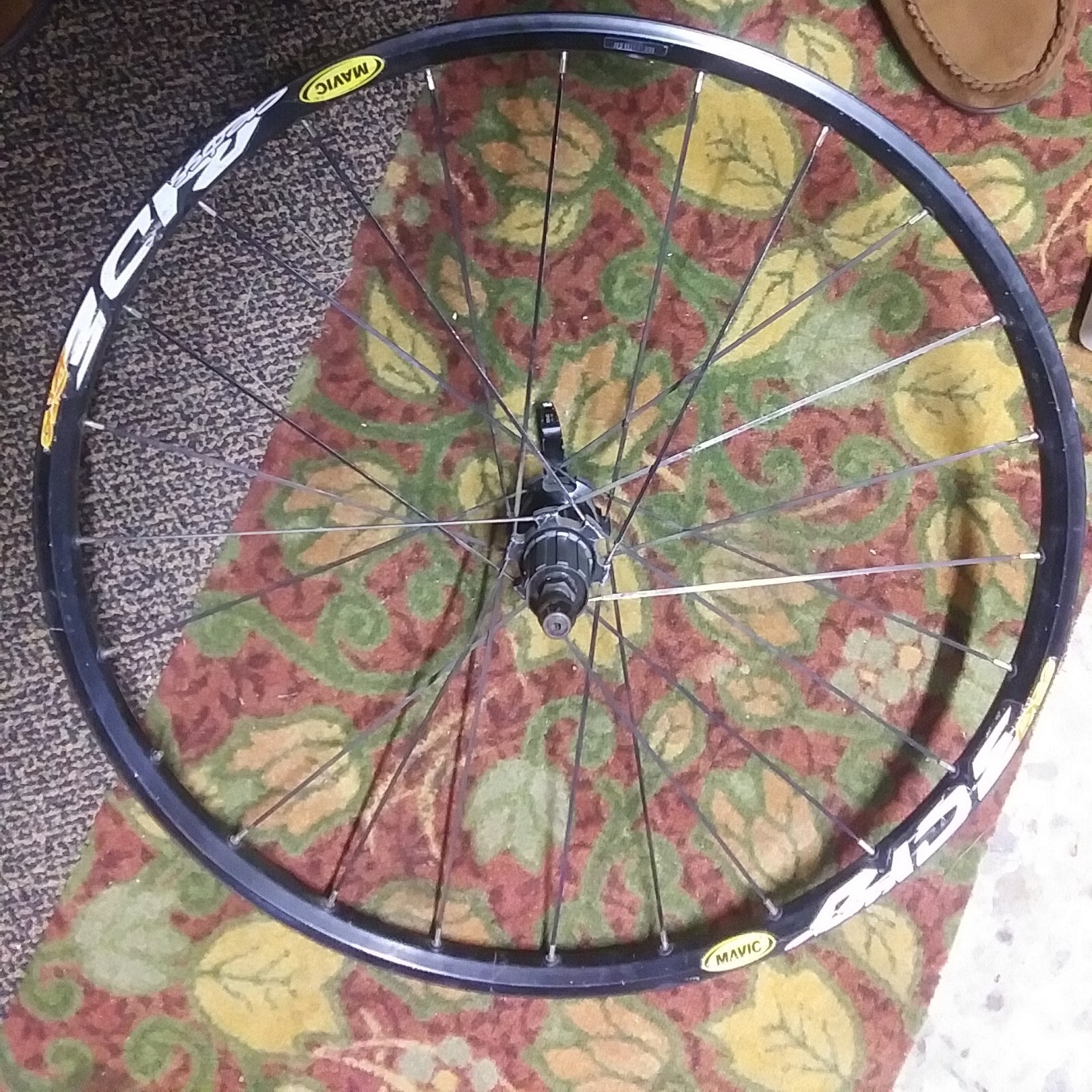 26 rear mountain bike wheel disc compatible