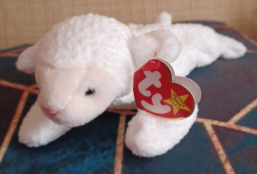 Ty Beanie Baby Fleece the Lamb RARE CROOKED NOSE Pvc Pellets
