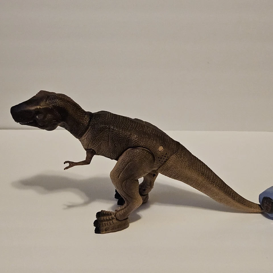Discovery Kids Remote Control RC T Rex Dinosaur Electronic Toy Action Figure - Image 3 of 4
