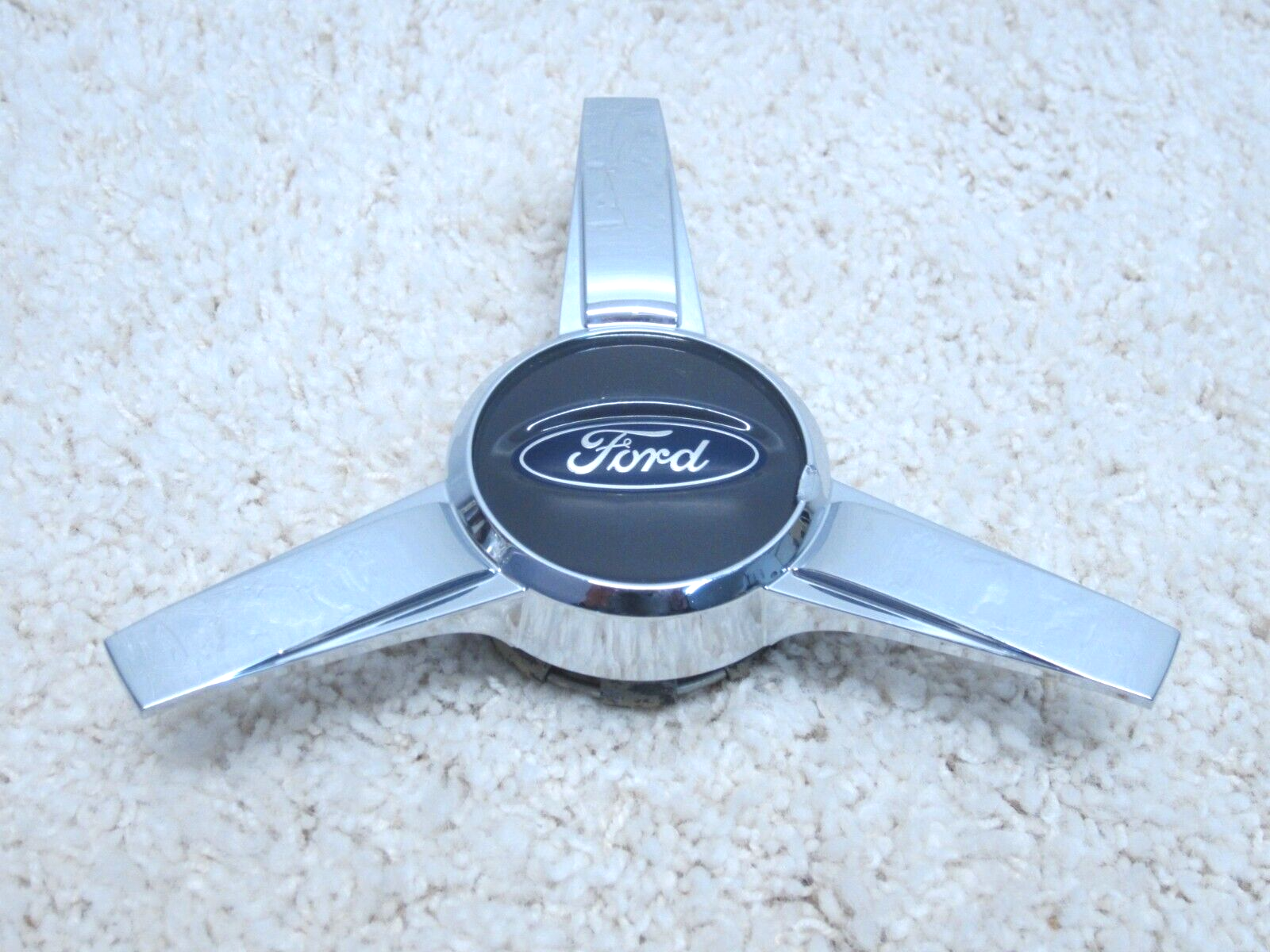 2005 - 2014 FORD MUSTANG OEM 17