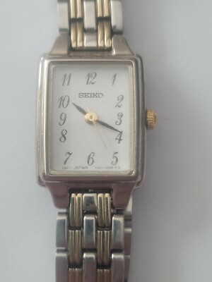 Seiko Quartz Watch Scratches On Needs Battery