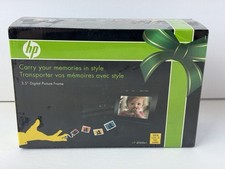 HP 3.5" Digital Picture Frame w/ Case - Portable - Model df300a1 New Sealed