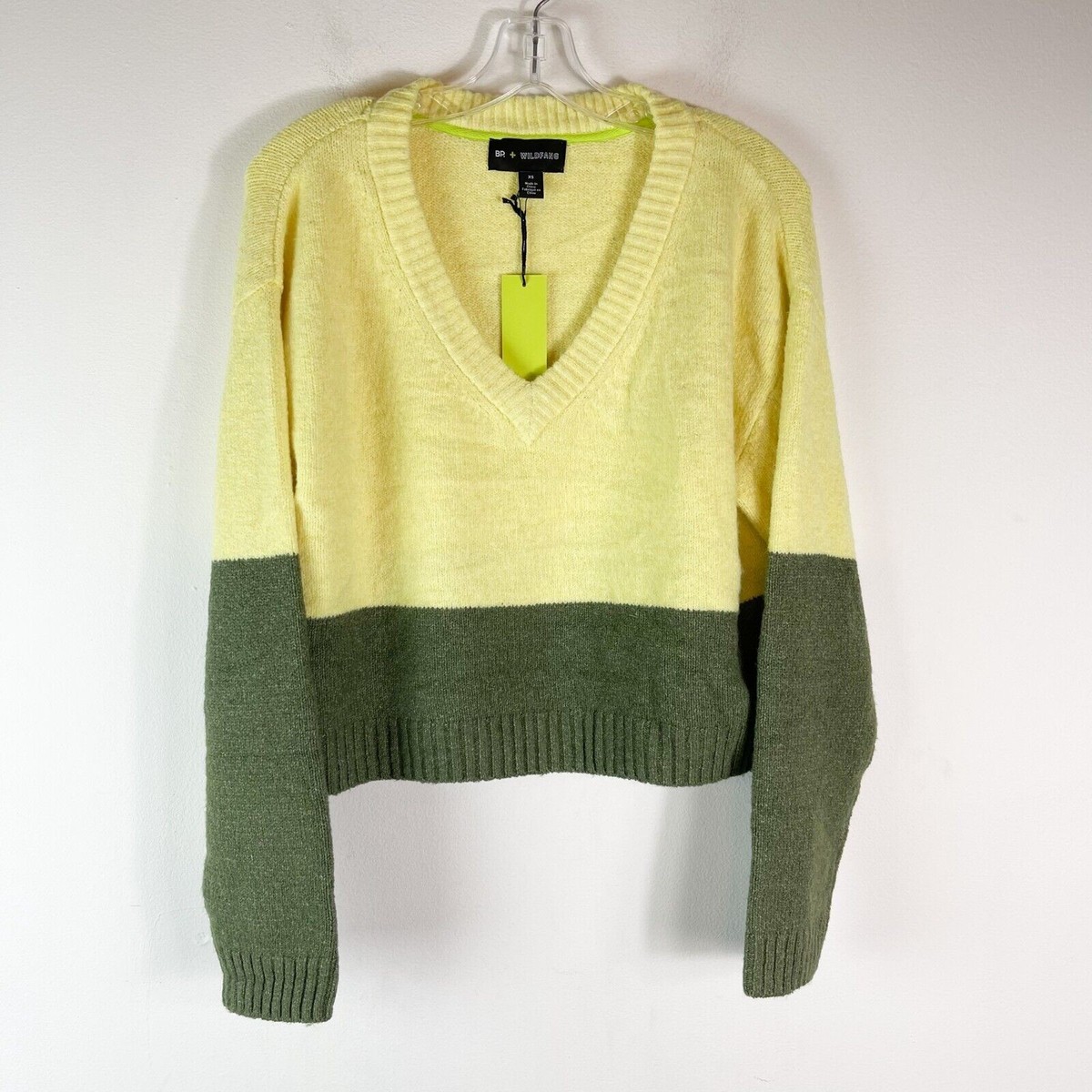 BP Wildfang NWT Women's Colorblock V-Neck Cropped Sweater Green Yellow Size  XS | eBay
