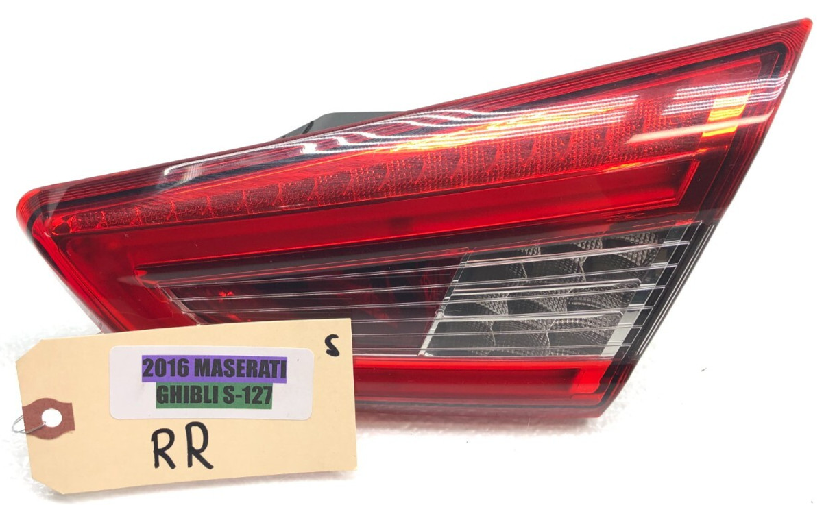 2014-2019 MASERATI GHIBLI S RIGHT PASSENGER REAR INNER TAILLIGHT OEM.