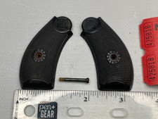 Factory Hr .32 Top Break Revolver Grips W Screw Vintage Antique 5818